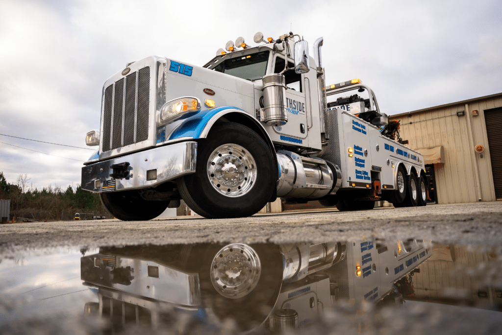 ensuring-safety-on-the-road-exploring-heavy-duty-roadside-assistance